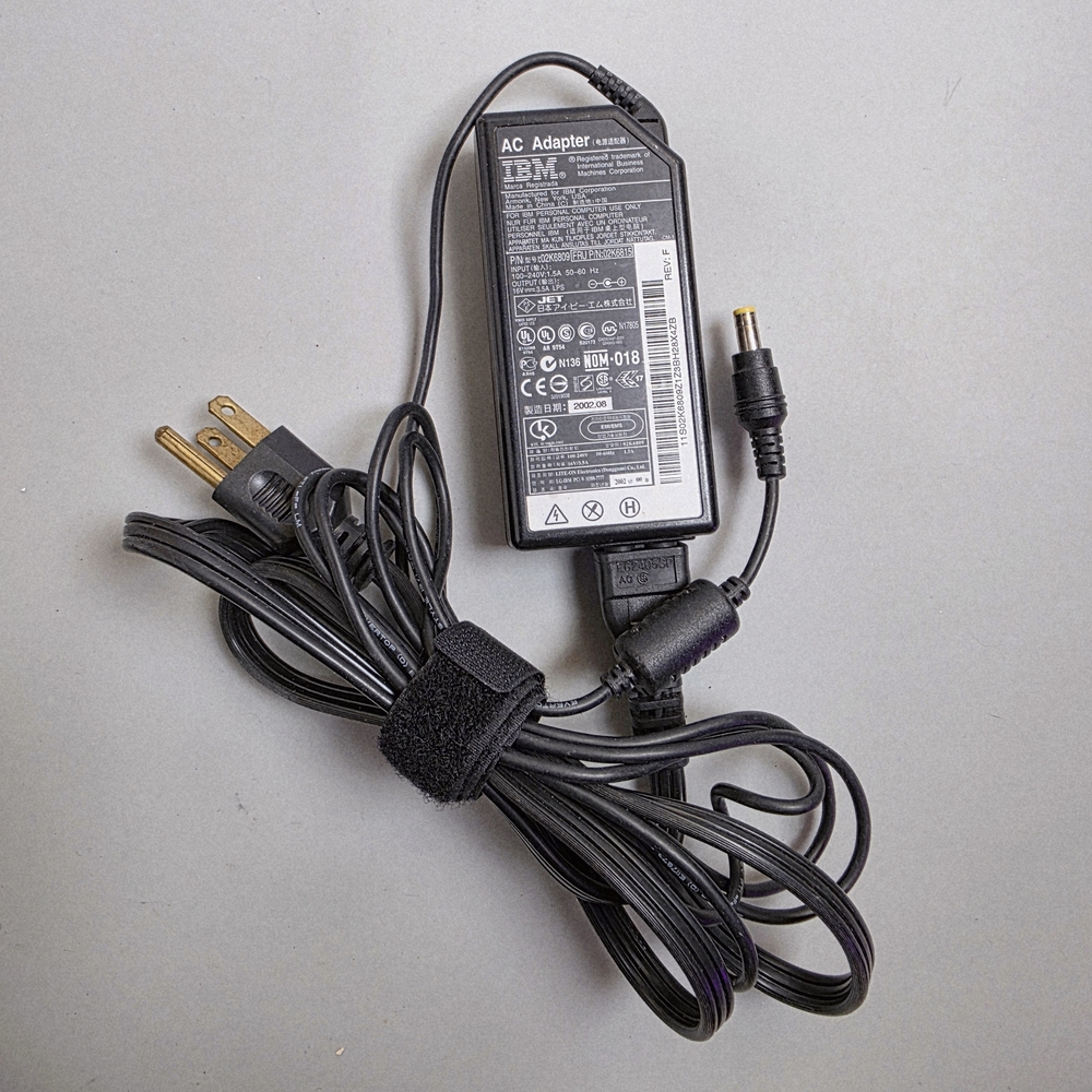 Genuine IBM AC adapter 16V 2.2A P/N 02K6815 Power Supply 56W